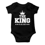 King 01 Baby Bodysuit bedruckt Bodies Strampler Geschenk optional Geburtsdatum