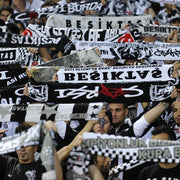 Wandtattoo mit Besiktas Fahne Flagge Wappen kara kartal Ayyildiz 60x95 cm Geschenk für Herren Damen Kinder Männer Kinderzimmer Aufkleber BJK